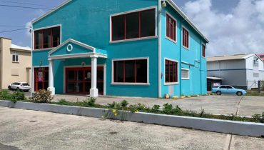 COMMERCIAL BUILDING FOR RENT