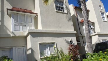 Cap Cove – 3 Bedroom Townhouse with Pool