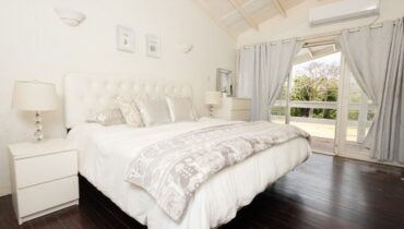 WATERFRONT CONDO FOR SALE LOCATED IN RODNEY BAY SAINT LUCIA