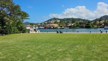 WATERFRONT CONDO FOR SALE LOCATED IN RODNEY BAY SAINT LUCIA