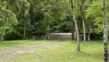 BEACHFRONT PROPERTY FOR SALE ON THE WEST COAST OF SAINT LUCIA