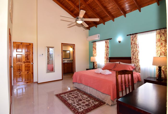 RODNEY CAP VILLA FOR SALE LOCATED AT RODNEY HEIGHTS, GROS ISLET, SAINT LUCIA