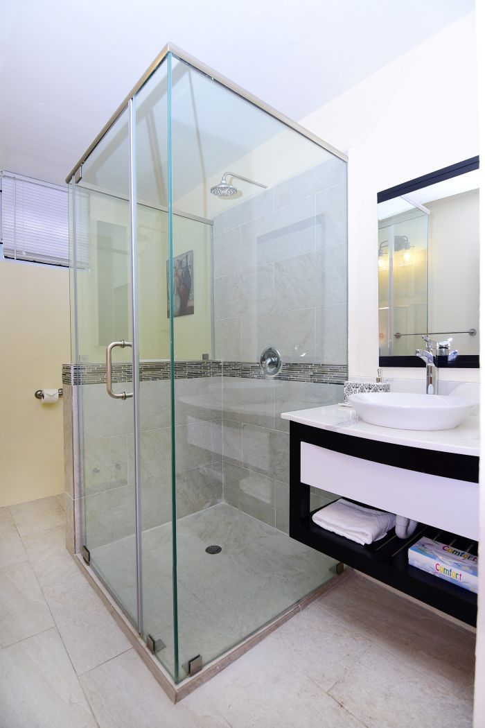 RODNEY CAP VILLA FOR SALE LOCATED AT RODNEY HEIGHTS, GROS ISLET, SAINT LUCIA