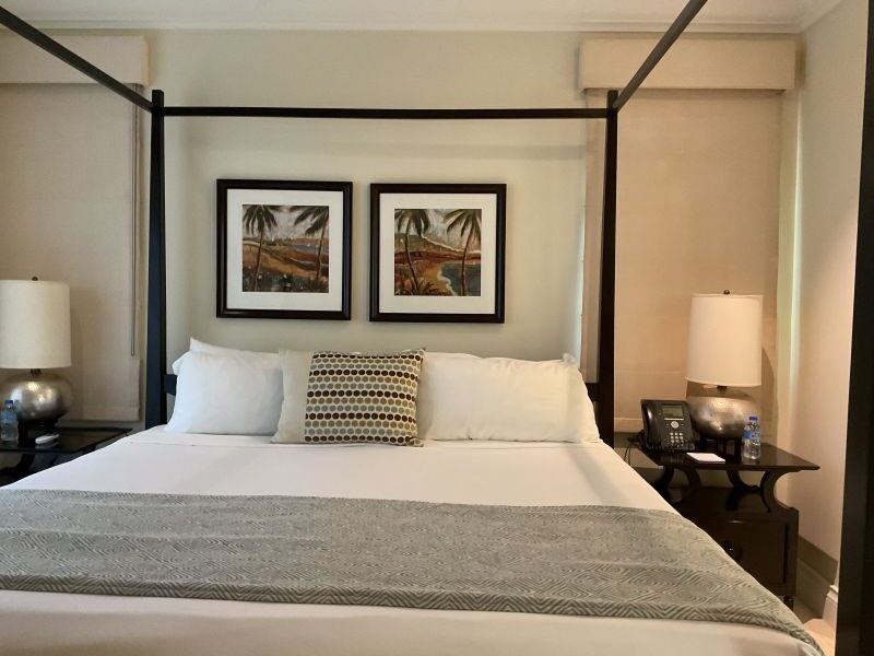 THE LANDINGS APARTMENT NO. 902 FOR SALE