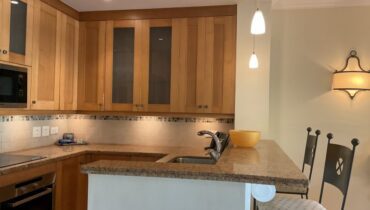 THE LANDINGS APARTMENT NO. 902 FOR SALE