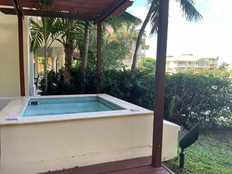 THE LANDINGS APARTMENT NO. 902 FOR SALE