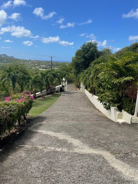 4-BED HOUSE FOR SALE LOCATED AT JUNE STREET, CAP ESTATE, SAINT LUCIA