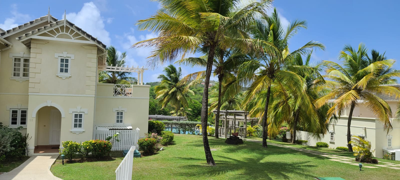 MODERN 3-BED TOWNHOUSE FOR RENT LOCATED AT CAP ESTATE, SAINT LUCIA