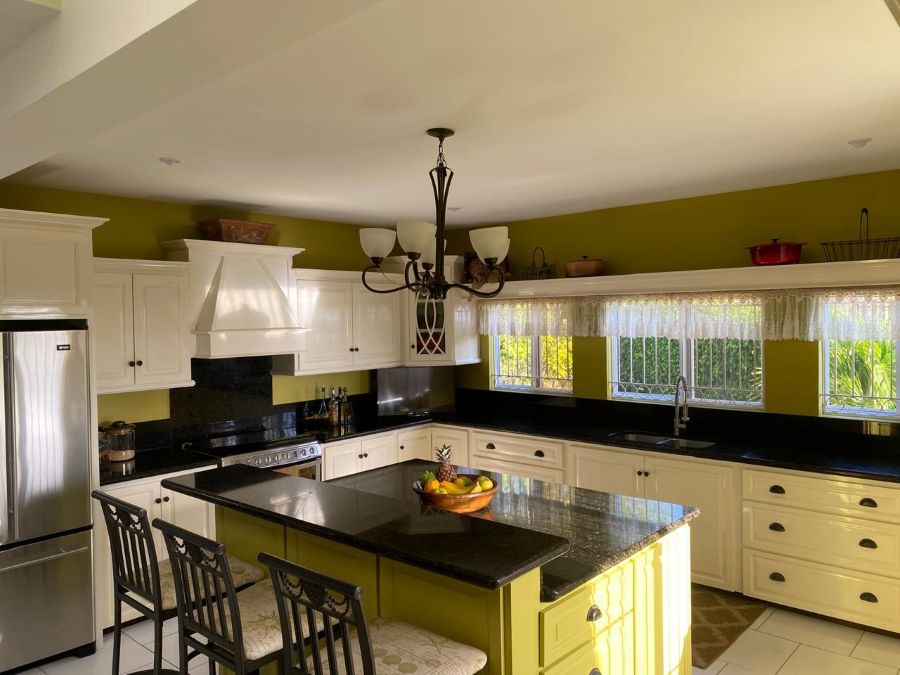 4-BED HOUSE FOR SALE LOCATED AT COUBARIL, CASTRIES, ST. LUCIA