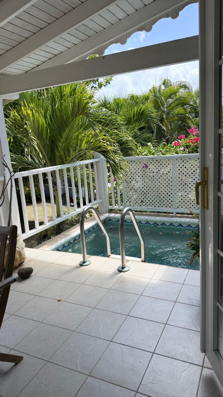 GARDEN-VIEW CONDOMINIUM FOR RENT LOCATED AT GATE PARK, CAP ESTATE, SAINT LUCIA