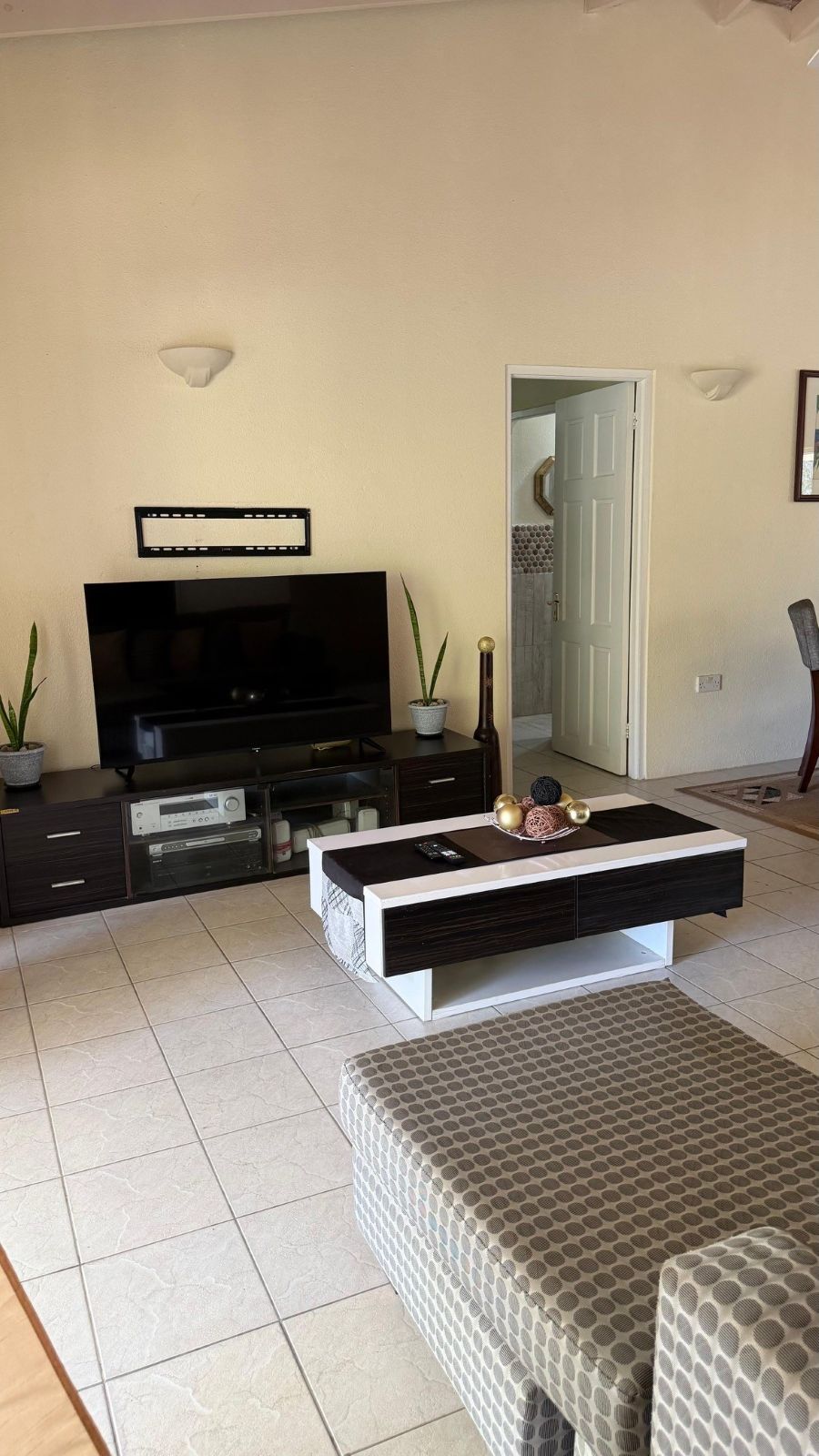 GARDEN-VIEW CONDOMINIUM FOR RENT LOCATED AT GATE PARK, CAP ESTATE, SAINT LUCIA