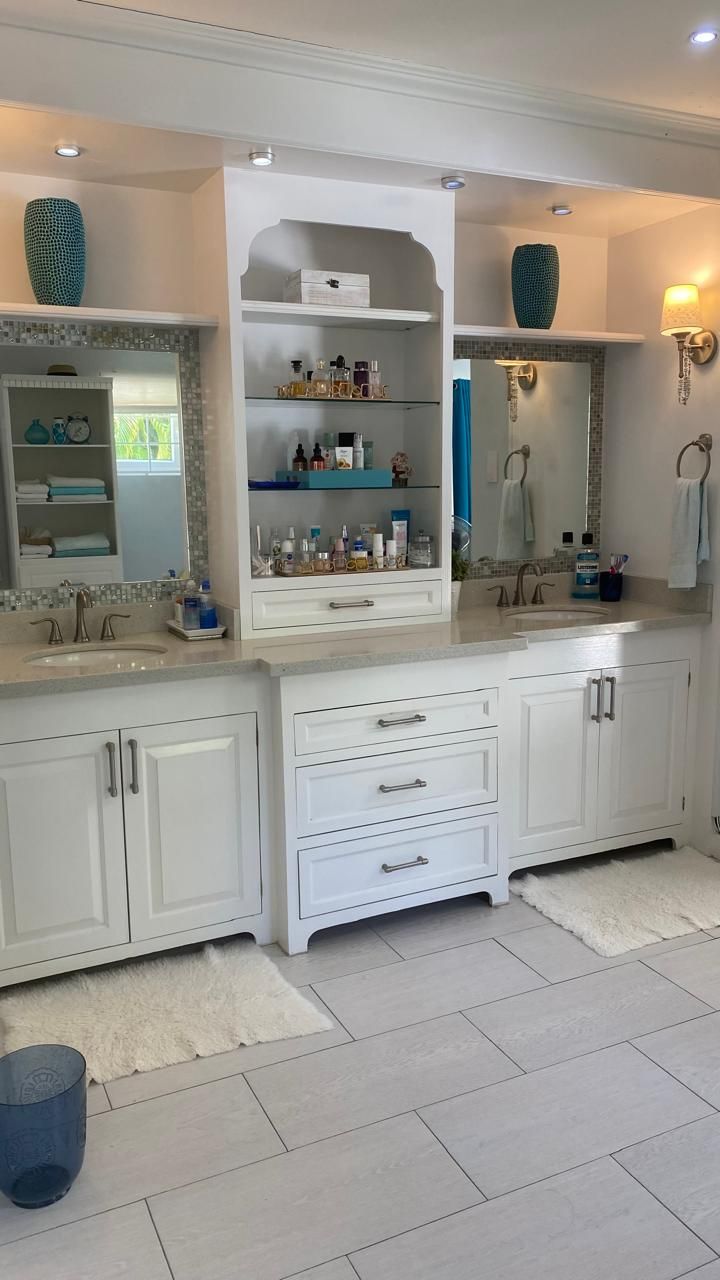 DELUXE HOUSE FOR RENT LOCATED AT RODNEY BAY, SAINT LUCIA
