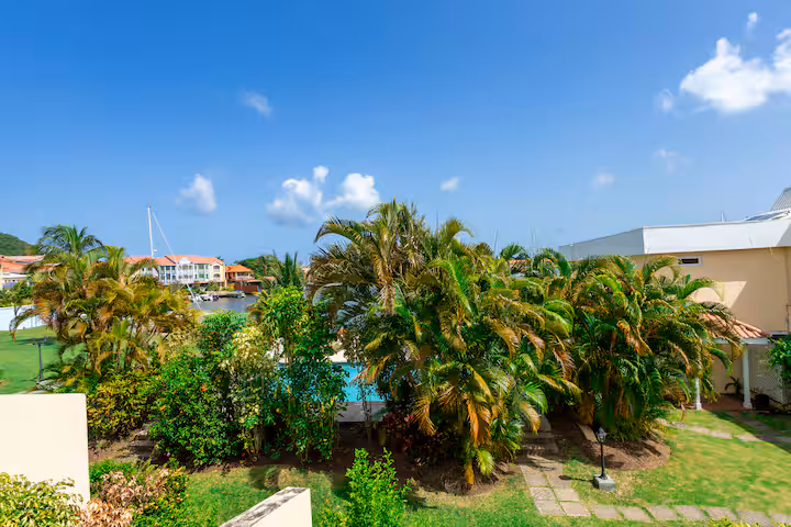 GARDEN CONDO FOR RENT LOCATED AT RODNEY BAY, SAINT LUCIA