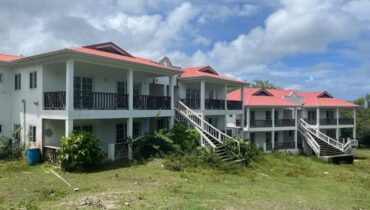 PROPERTY FOR SALE OVERLOOKING THE GOLF COURSE