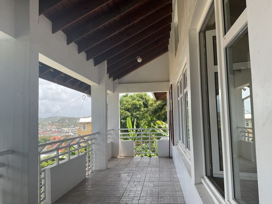 HOUSE FOR SALE IN RODNEY HEIGHTS, RODNEY BAY, SAINT LUCIA